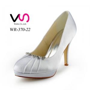 Small wrinkle decoration beautiful bridal shoes